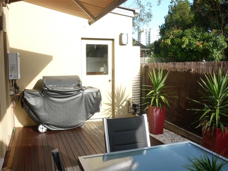 2/9 Bingera Terrace, Kings Beach QLD 4551