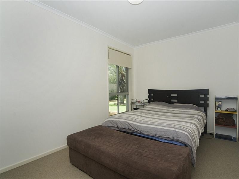 1 Coorabin Street, Warana QLD 4575