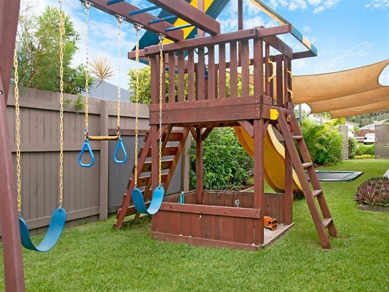 4 Bangalore Close, Caloundra West QLD 4551