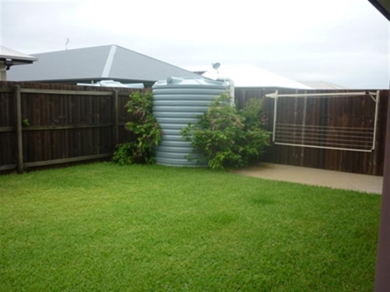 11 Tamarind Street, Caloundra West QLD 4551