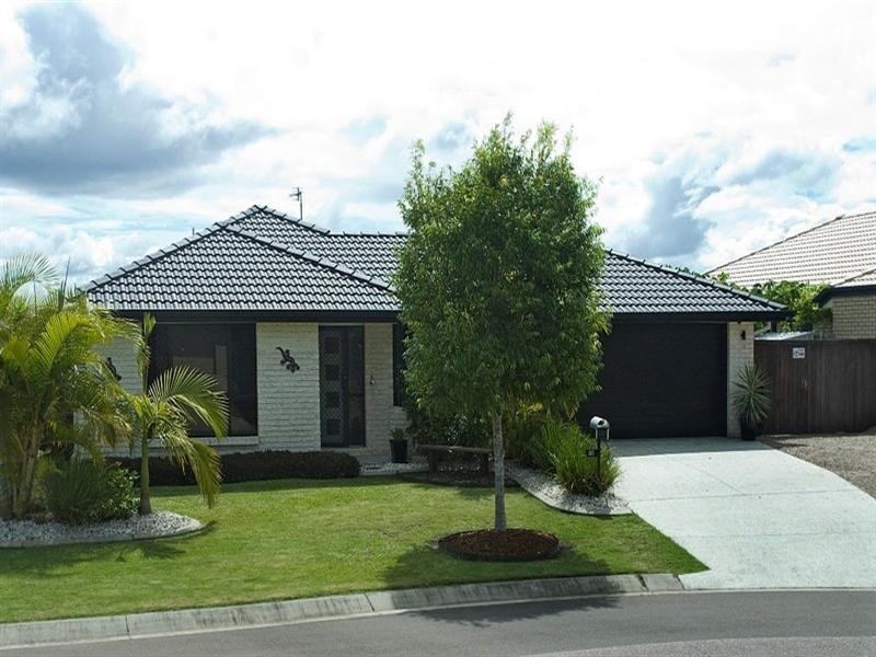 33 Huntley Place, Caloundra West QLD 4551