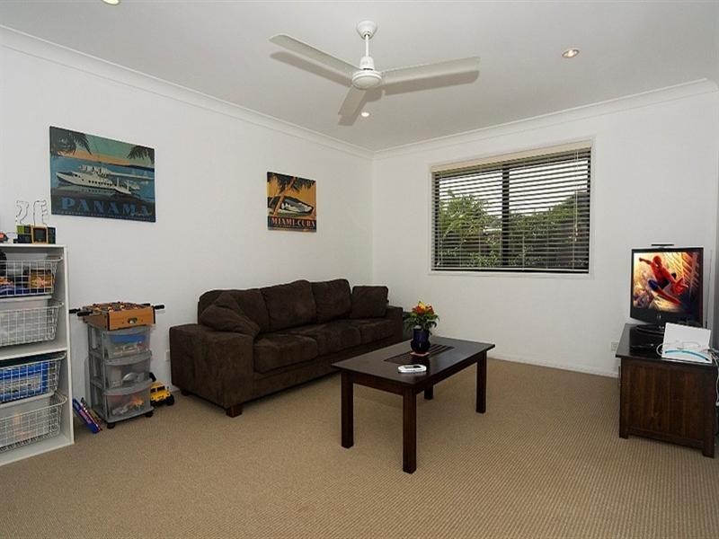 33 Huntley Place, Caloundra West QLD 4551