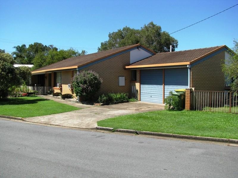 52 Anning Avenue, Golden Beach QLD 4551