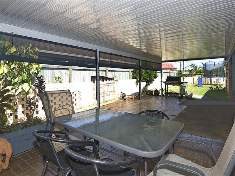 52 Anning Avenue, Golden Beach QLD 4551
