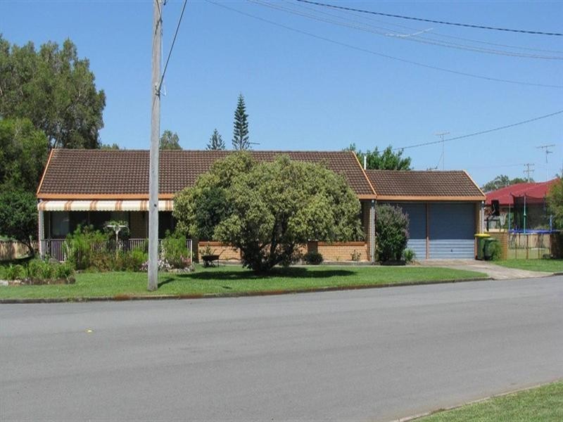 52 Anning Avenue, Golden Beach QLD 4551