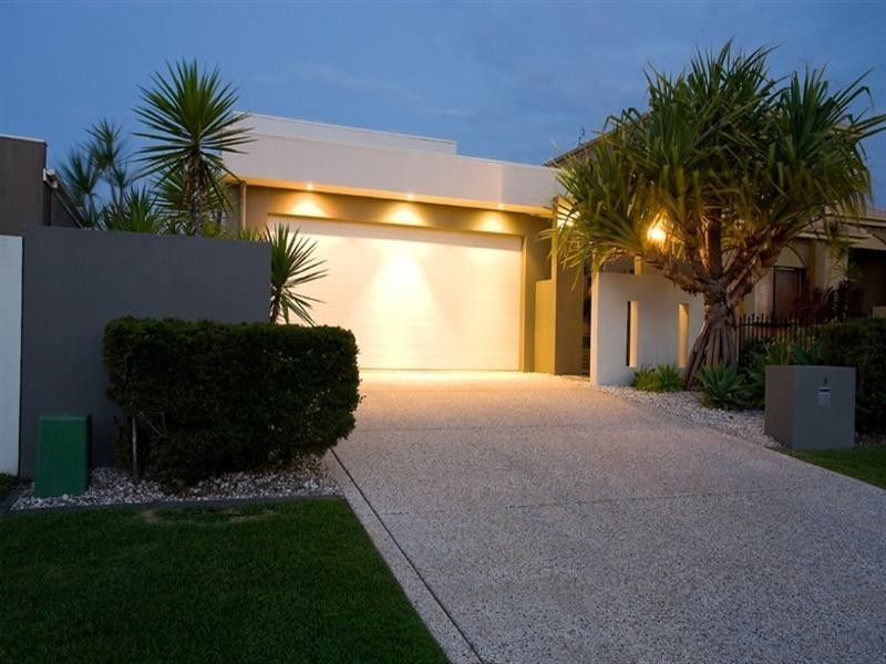 8 Antigua Court, Parrearra QLD 4575