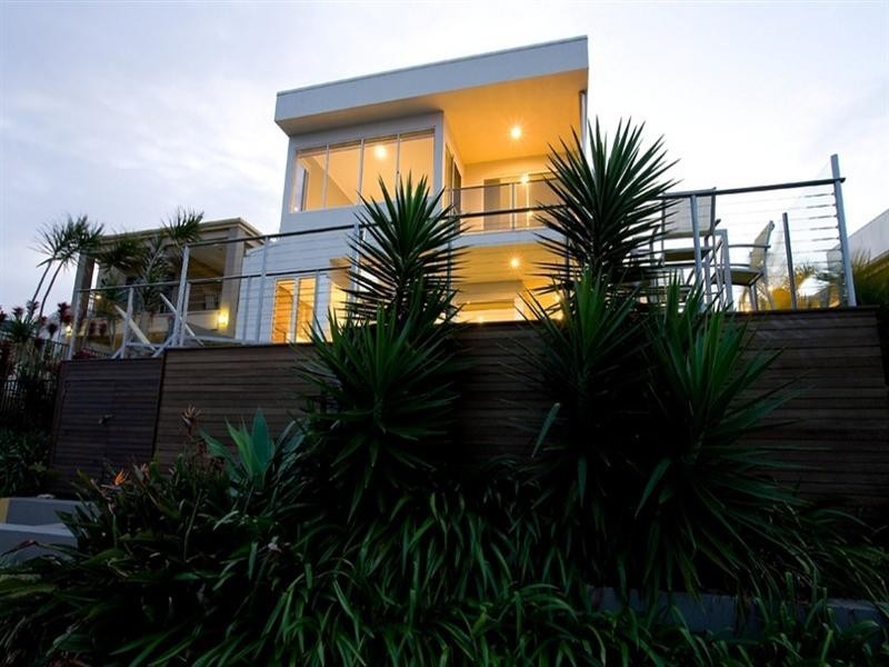 8 Antigua Court, Parrearra QLD 4575