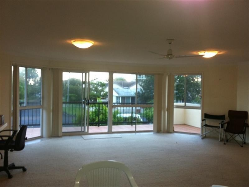 1/9 Nelson Street, Golden Beach QLD 4551