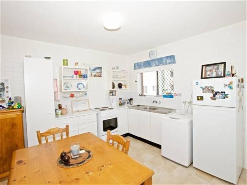 Unit 8 ‘Calm Waters’ 83 The Esplanade, Golden Beach QLD 4551