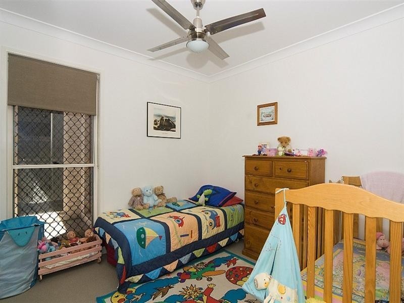 12 Hillview Crescent, Little Mountain QLD 4551