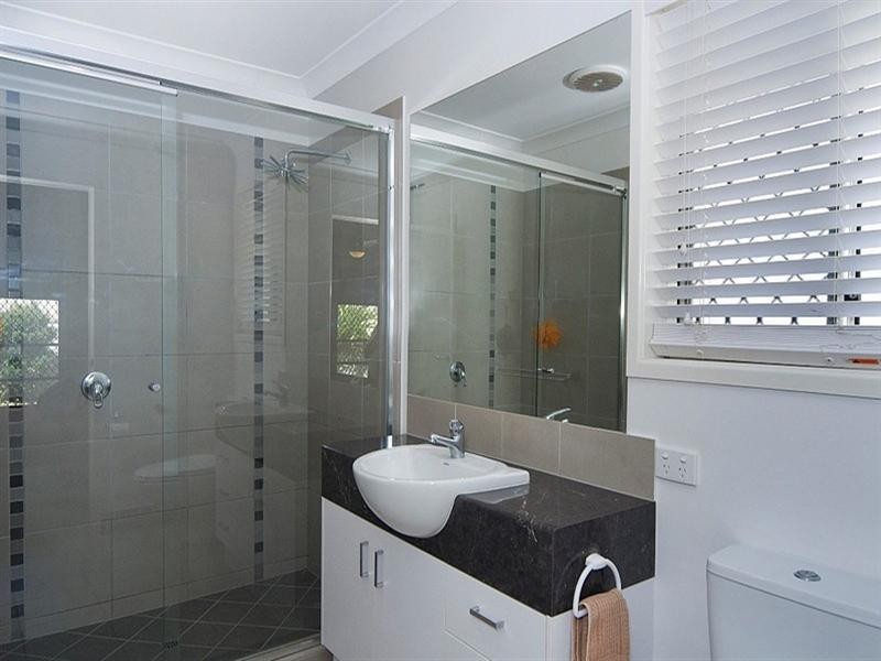 12 Hillview Crescent, Little Mountain QLD 4551