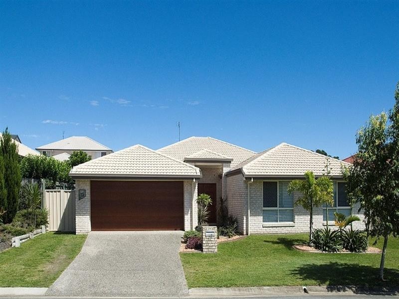 12 Hillview Crescent, Little Mountain QLD 4551