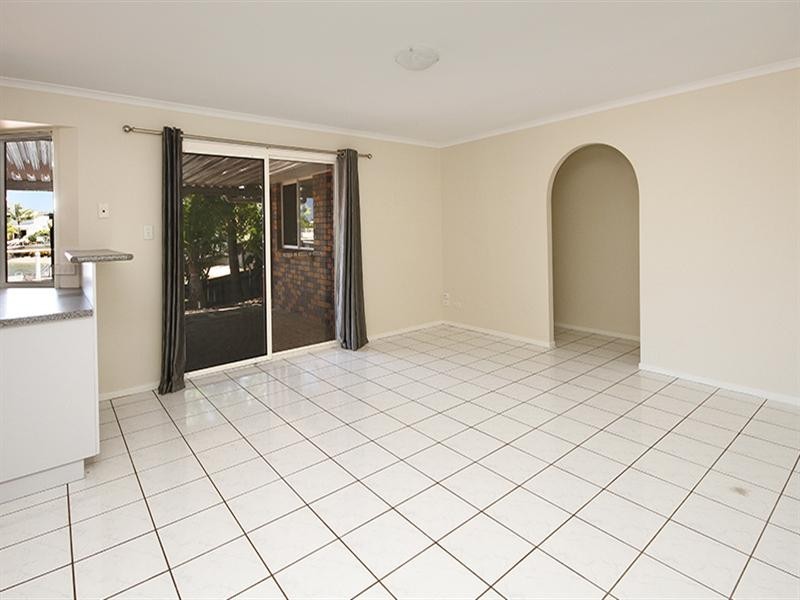 30 Maroochy Waters Drive, Maroochydore QLD 4558