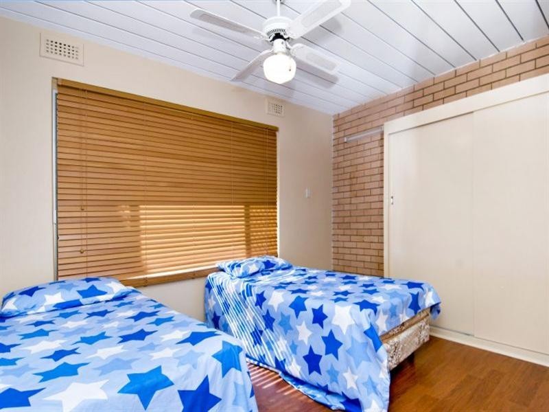 2/1 Warne Terrace, Kings Beach QLD 4551