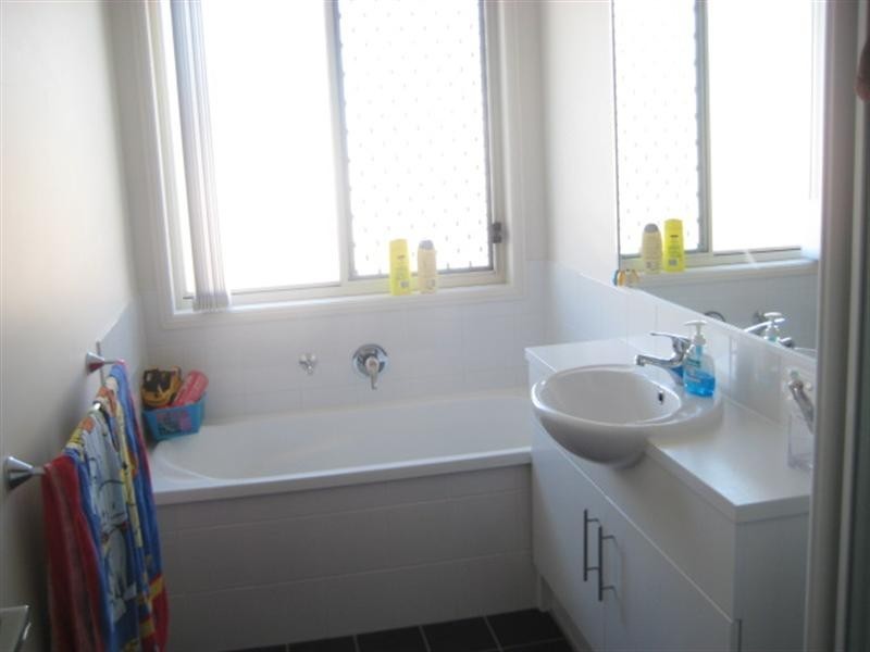 17 Howitt Street, Caloundra West QLD 4551