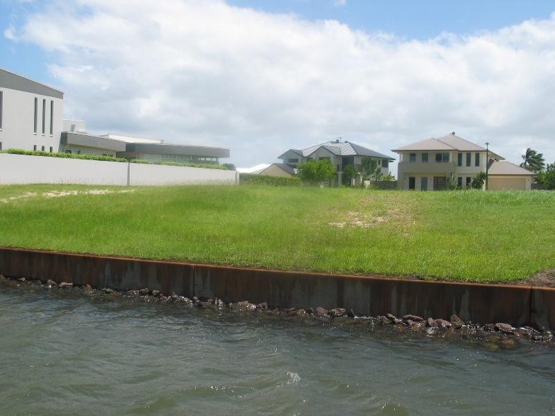 53 Marina Parade, Jacobs Well QLD 4208