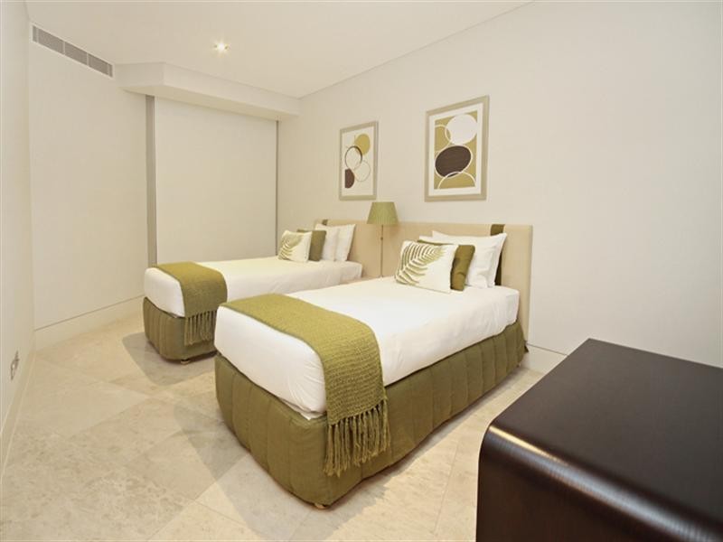 Unit 704 ‘Oceans’ 101 Mooloolaba Esplanade, Mooloolaba QLD 4557