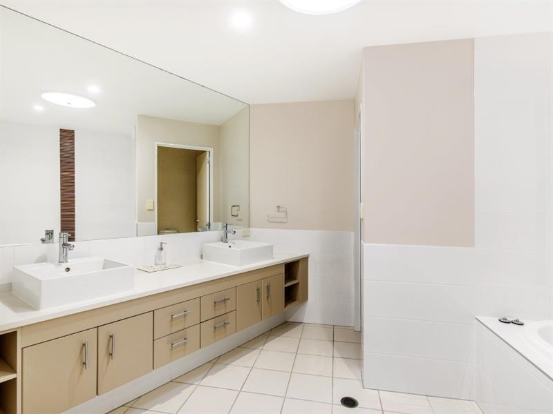 Unit 24 ‘Salt On Kings’ 13 Mahia Terrace, Kings Beach QLD 4551