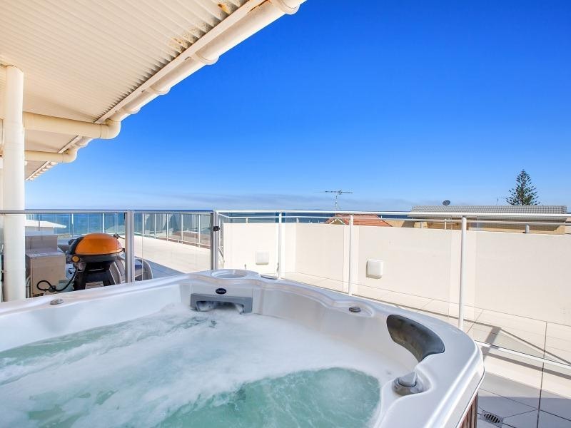 Unit 24 ‘Salt On Kings’ 13 Mahia Terrace, Kings Beach QLD 4551