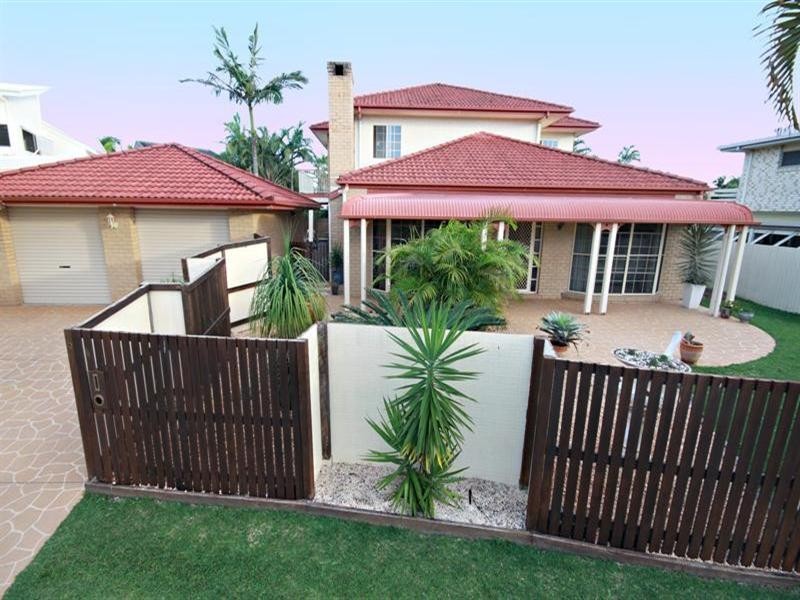 9 Seafarer Court, Bokarina QLD 4575