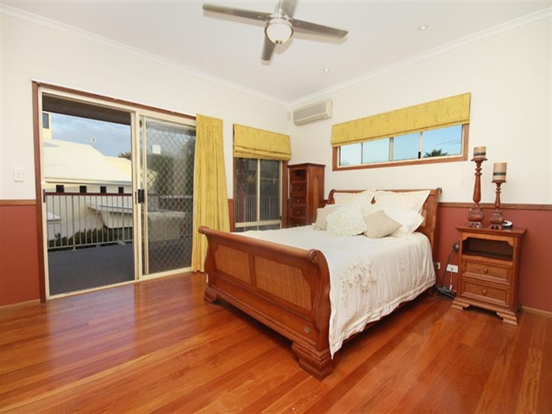 9 Seafarer Court, Bokarina QLD 4575