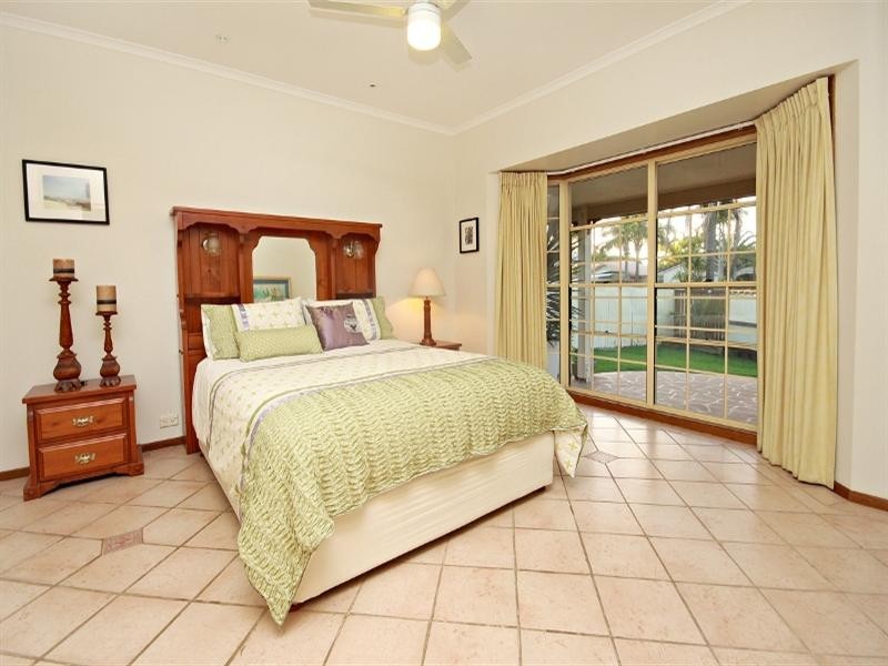 9 Seafarer Court, Bokarina QLD 4575