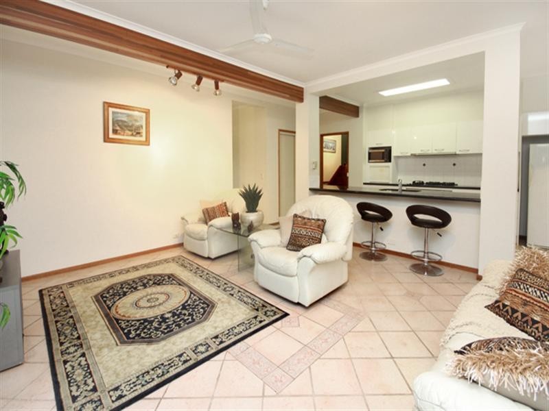 9 Seafarer Court, Bokarina QLD 4575