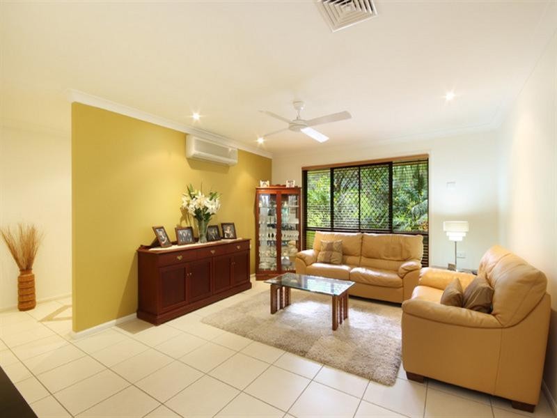 5 Kentucky Court, Little Mountain QLD 4551