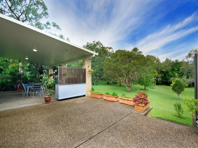 5 Kentucky Court, Little Mountain QLD 4551