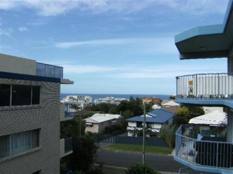 Unit 4,17 Verney Street, Kings Beach QLD 4551