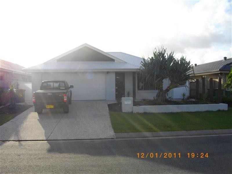 6 Donnelly Place, Caloundra West QLD 4551