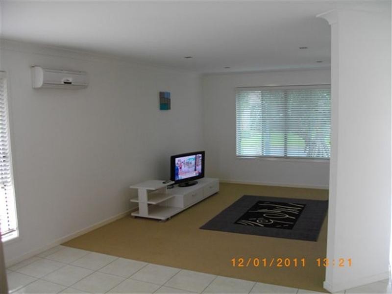 6 Donnelly Place, Caloundra West QLD 4551