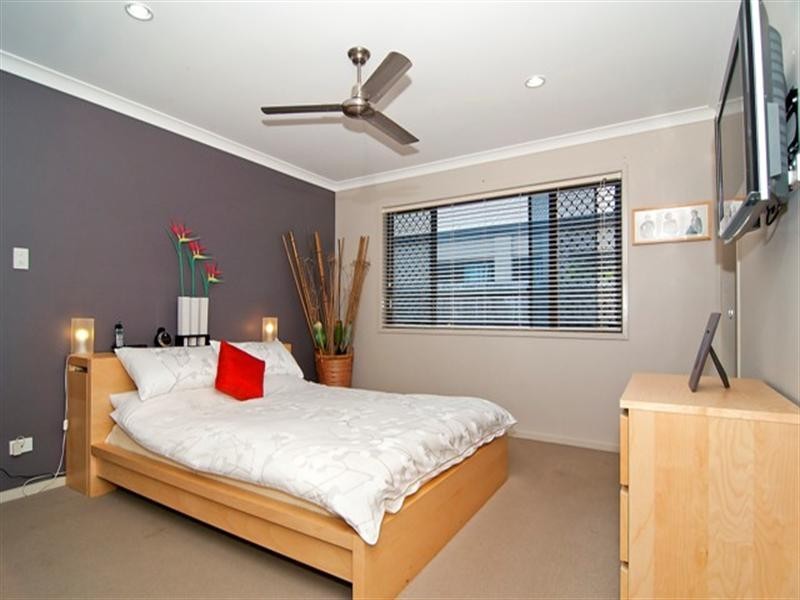 7 Lindesay Street, Caloundra West QLD 4551