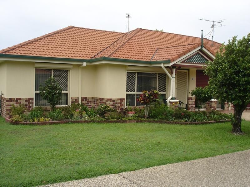 Unit 6 ‘Clearwaters on Golden Beach’  2 North Street, Golden Beach QLD 4551