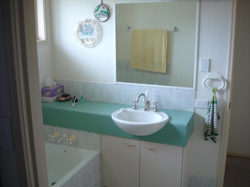 Unit 6 ‘Clearwaters on Golden Beach’  2 North Street, Golden Beach QLD 4551