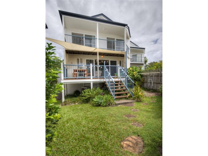 Unit 2 ‘The Beach Houses’ 11 Wellington Parade, Shelly Beach QLD 4551