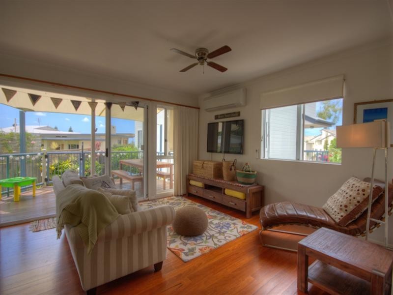 Unit 2 ‘The Beach Houses’ 11 Wellington Parade, Shelly Beach QLD 4551