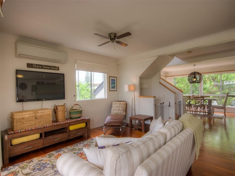 Unit 2 ‘The Beach Houses’ 11 Wellington Parade, Shelly Beach QLD 4551