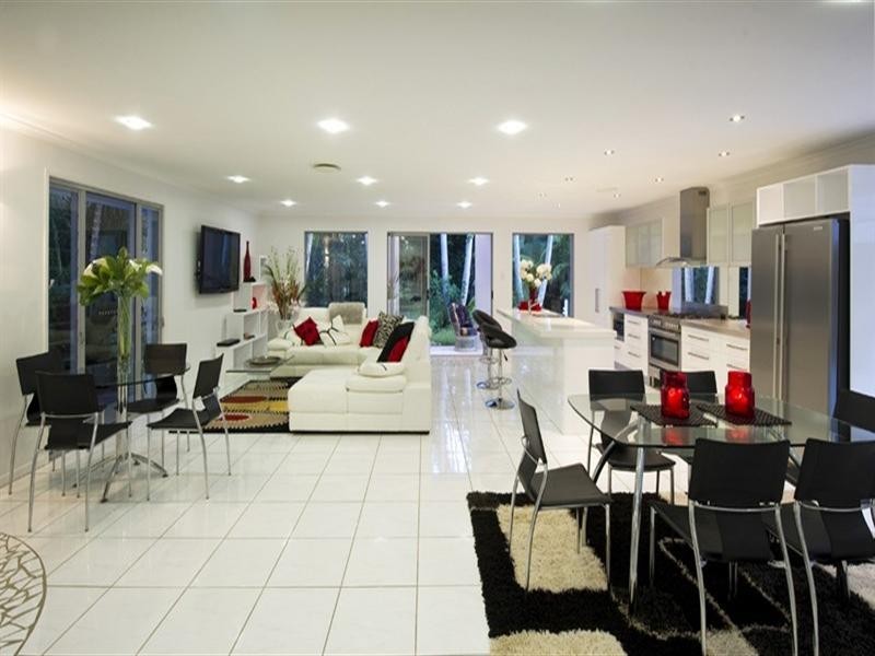 52 De Zen Road, Palmview QLD 4553