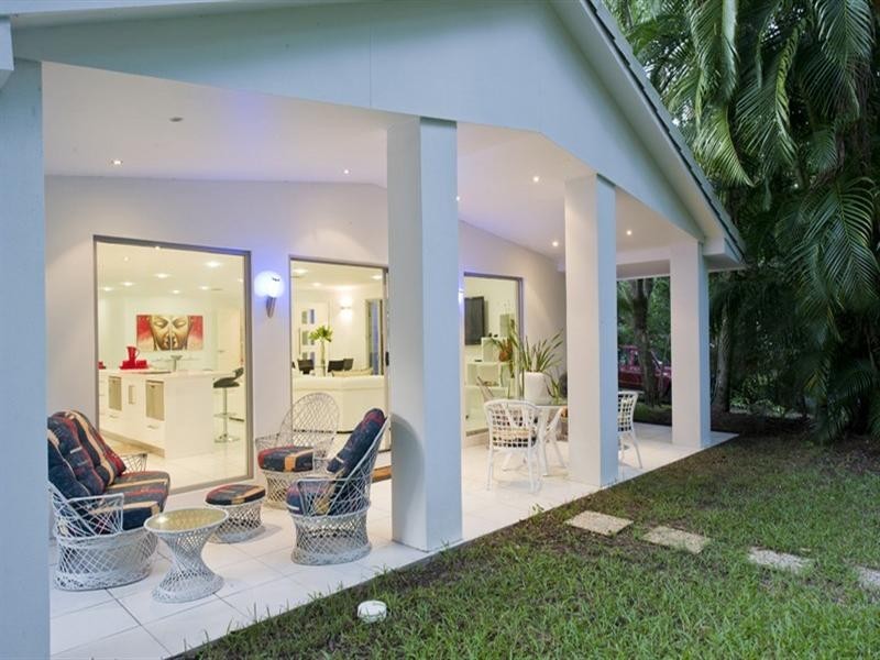 52 De Zen Road, Palmview QLD 4553