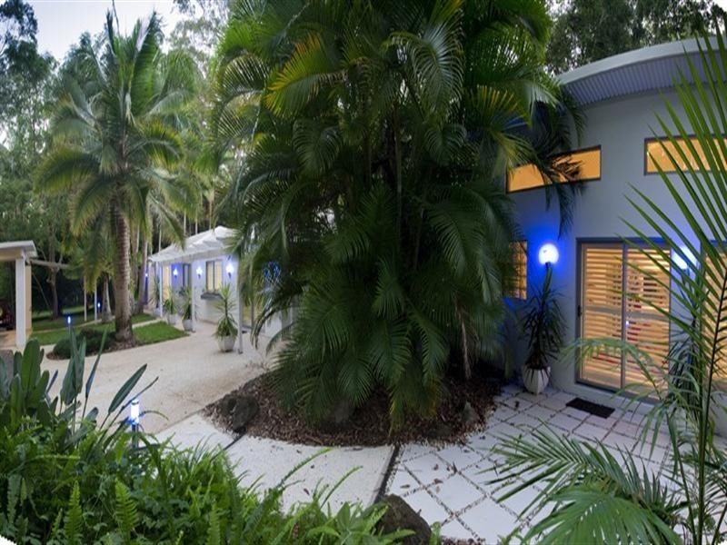 52 De Zen Road, Palmview QLD 4553