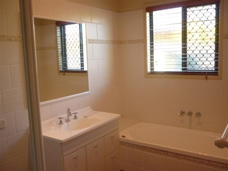 7 Galway Street, Caloundra West QLD 4551
