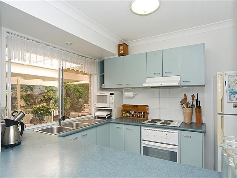 1 Dunk Place, Little Mountain QLD 4551