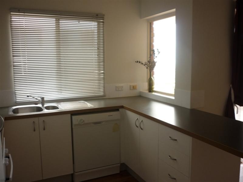 Unit 2, 18 Queen Street, Kings Beach QLD 4551