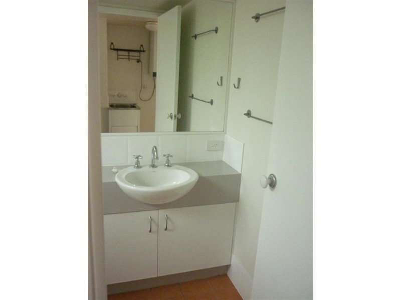 Unit 2, 18 Queen Street, Kings Beach QLD 4551