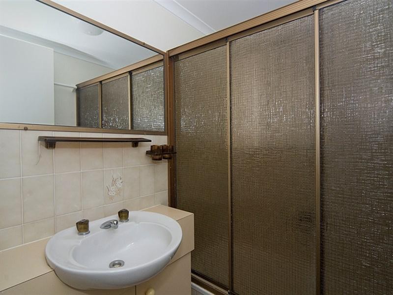 Unit 2 ‘Sunshine Seven’ 14 Dingle Avenue, Kings Beach QLD 4551