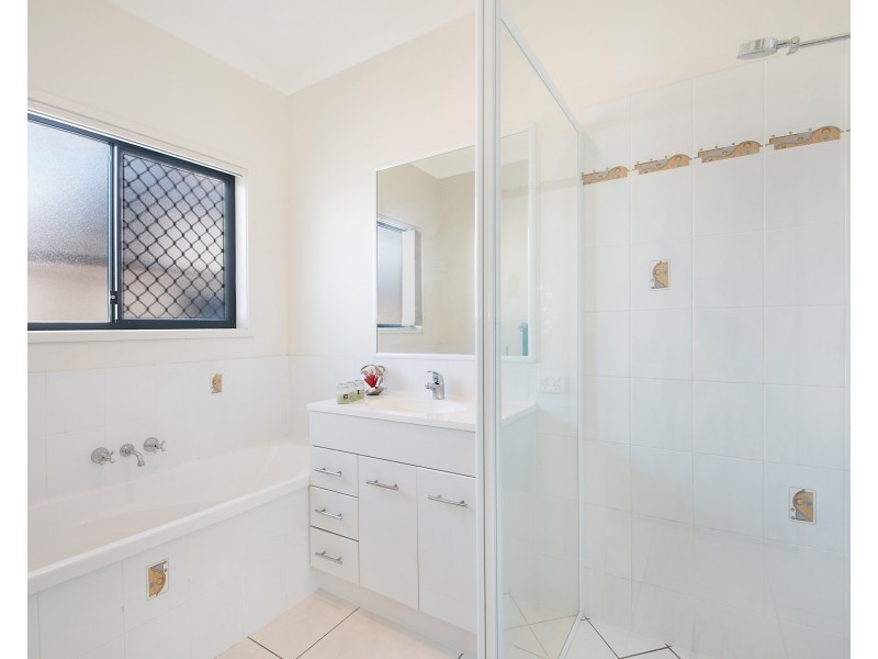 15 Eyre Place, Caloundra West QLD 4551