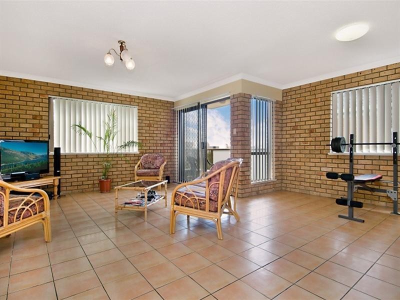 Unit 1/17 Dingle Avenue, Kings Beach QLD 4551
