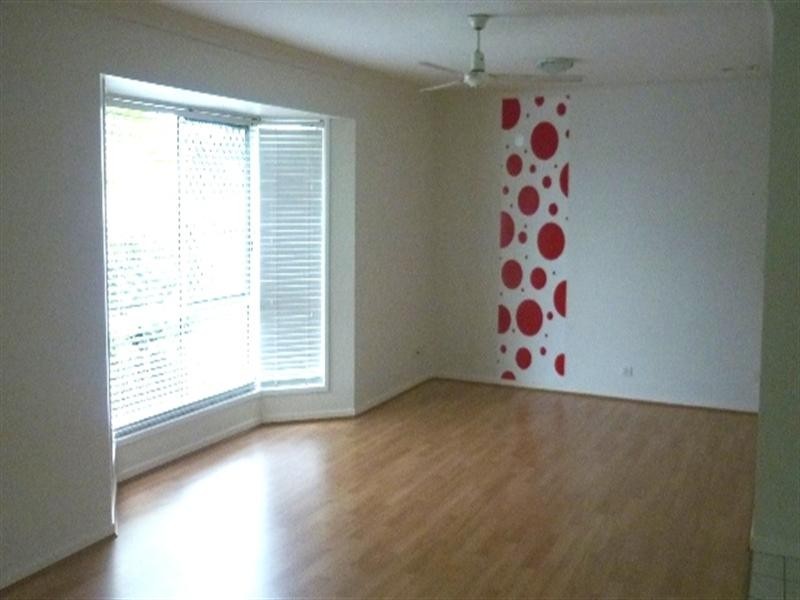 19 Greenwood Place, Little Mountain QLD 4551