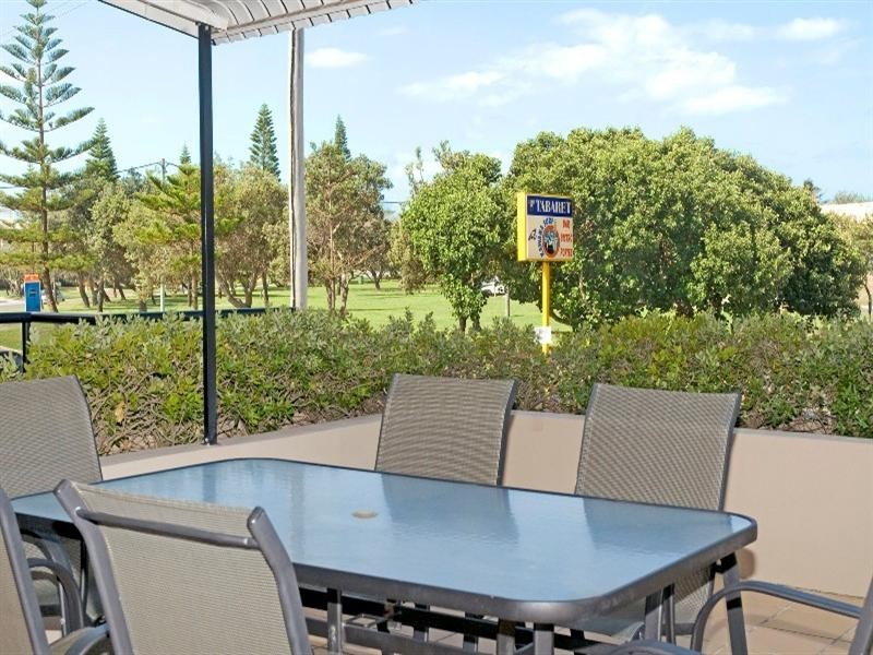 2/104 Pacific Boulevard, Buddina QLD 4575